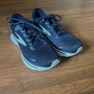 Brooks Ghost Running Shoes Size 9